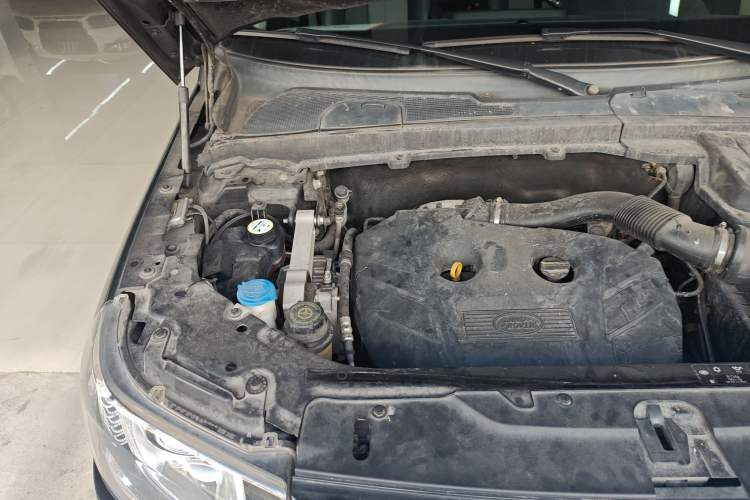 Used Land Rover Freelander 2 2013 2.0T Si4 Dynamic Limited Edition Engine Bay Right