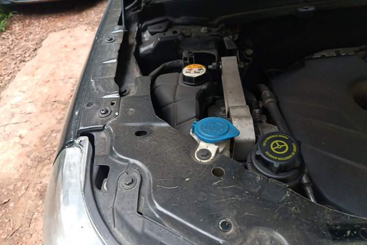 Used Land Rover Freelander 2 2013 2.0T Si4 SE Gasoline Edition Engine Bay Right