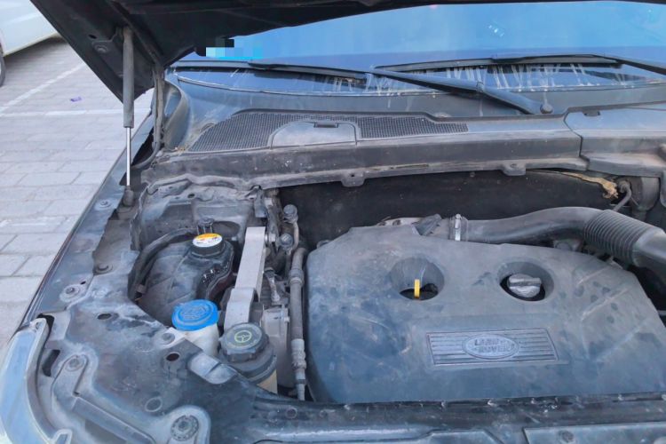 Used Land Rover Freelander 2 2013 2.0T Si4 SE Gasoline Edition Engine Bay Right