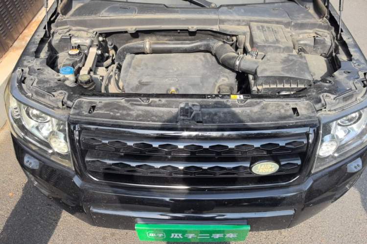 Used Land Rover Freelander 2 2013 2.2T SD4 S Diesel Version Engine Bay