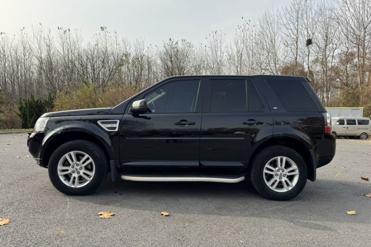 Used Land Rover Freelander 2 2013 2.0T Si4 SE Gasoline Edition Exterior 3