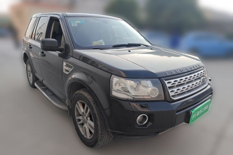 Used Land Rover Freelander 2 2013 2.2T SD4 SE Diesel Edition Front Right 45 Deg