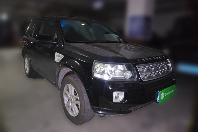 Used Land Rover Freelander 2 2013 2.2T SD4 SE Diesel Edition Front Right 45 Deg