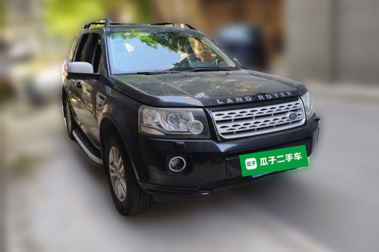 Used Land Rover Freelander 2 2013 2.2T SD4 SE Diesel Edition Front Right 45 Deg
