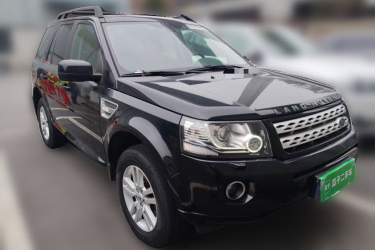 Used Land Rover Freelander 2 2013 2.2T SD4 SE Diesel Edition Front Right 45 Deg