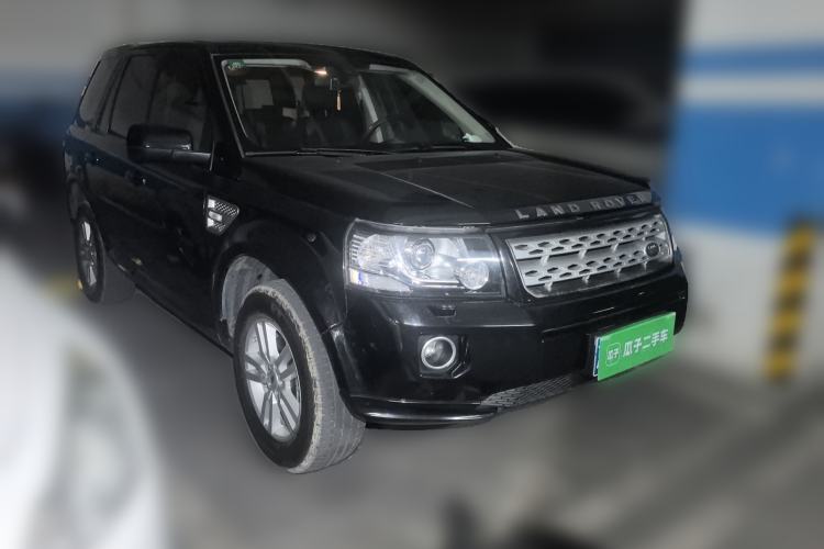 Used Land Rover Freelander 2 2013 2.0T Si4 SE Gasoline Edition Front Right 45 Deg