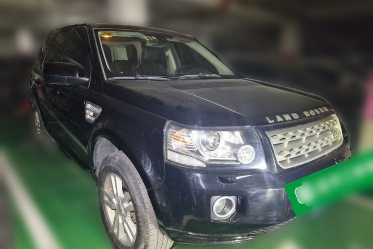 Used Land Rover Freelander 2 2013 2.0T Si4 SE Gasoline Edition Front Right 45 Deg