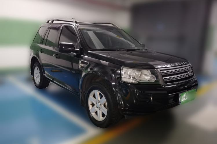 Used Land Rover Freelander 2 2013 2.2T SD4 S Diesel Version Front Right 45 Deg
