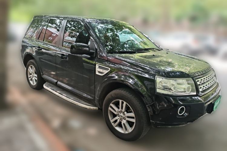 Used Land Rover Freelander 2 2013 2.0T Si4 SE Gasoline Edition Front Right 45 Deg