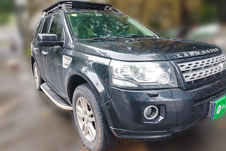 Used Land Rover Freelander 2 2013 2.0T Si4 SE Gasoline Edition Front Right 45 Deg