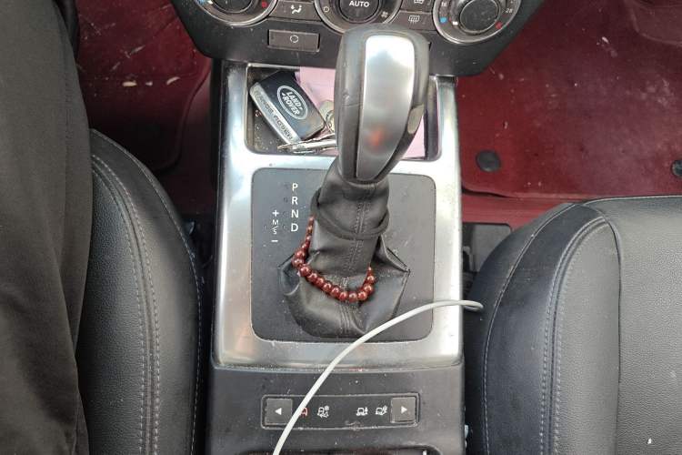 Used Land Rover Freelander 2 2013 2.2T SD4 SE Diesel Edition Gear Lever