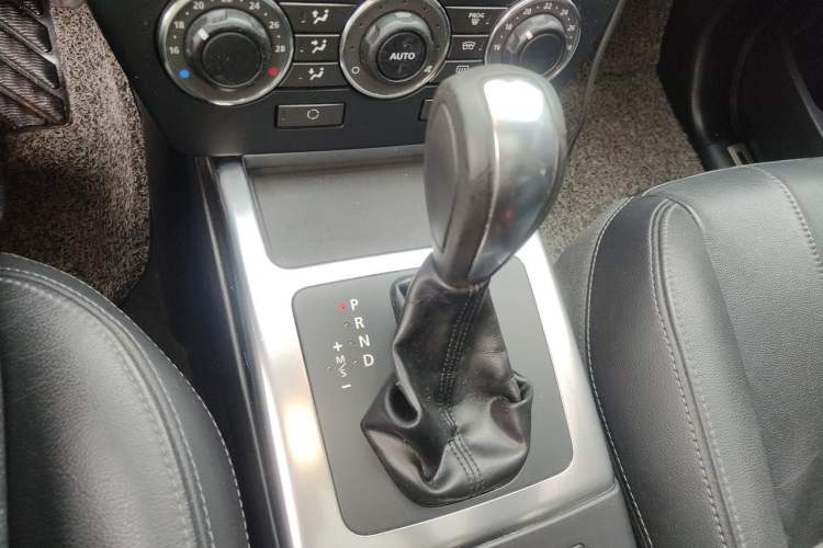 Used Land Rover Freelander 2 2013 2.0T Si4 SE Gasoline Edition Gear Lever