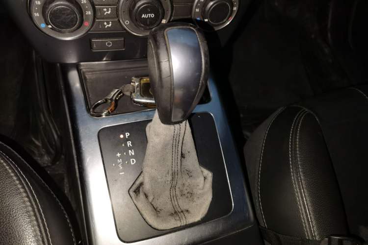Used Land Rover Freelander 2 2013 2.2T SD4 S Diesel Version Gear Lever