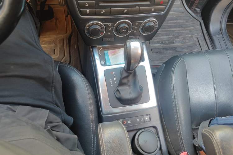 Used Land Rover Freelander 2 2013 2.2T SD4 SE Diesel Edition Gear Lever