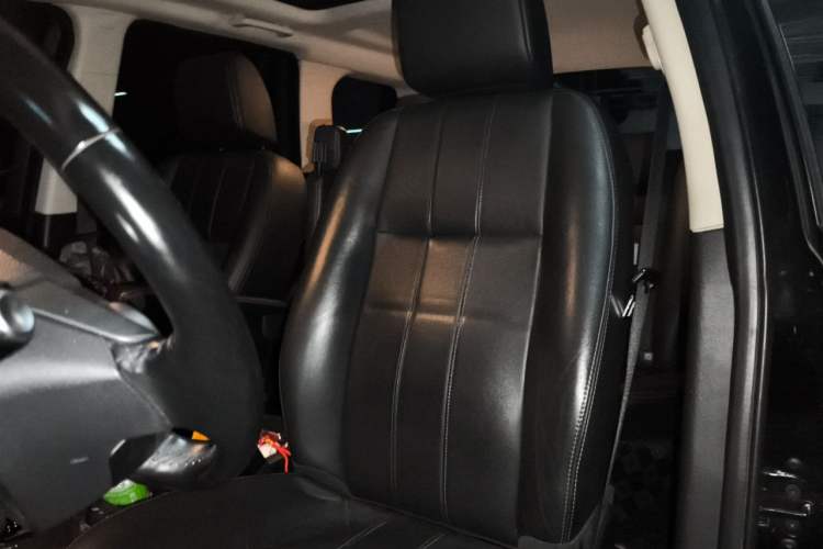 Used Land Rover Freelander 2 2013 2.2T SD4 SE Diesel Edition Left Front Seat