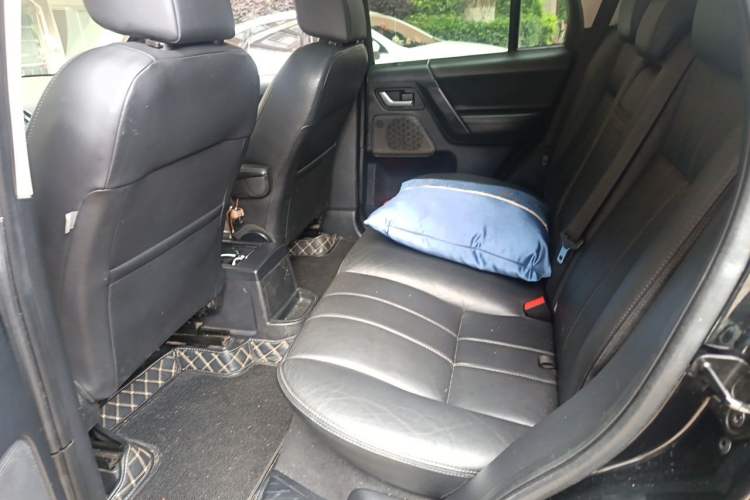 Used Land Rover Freelander 2 2013 2.0T Si4 SE Gasoline Edition Left Rear Seat