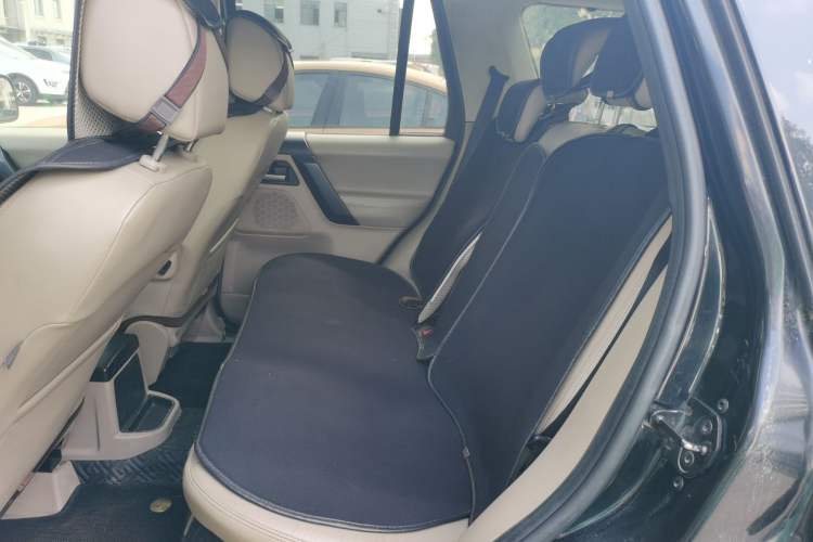 Used Land Rover Freelander 2 2013 2.0T Si4 SE Gasoline Edition Left Rear Seat
