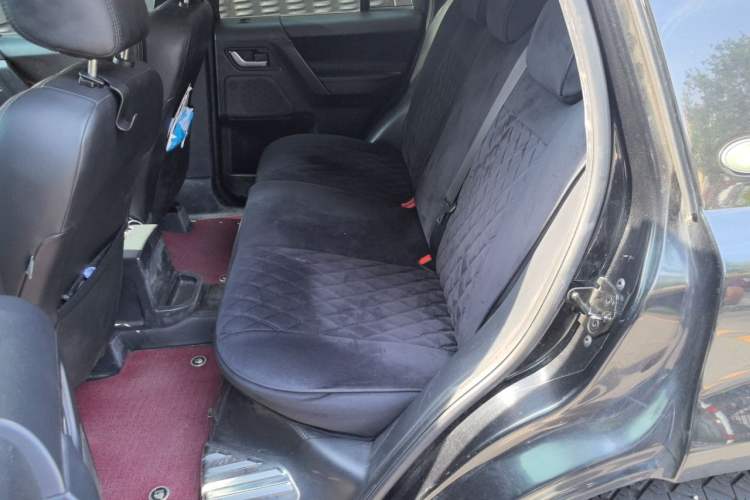 Used Land Rover Freelander 2 2013 2.2T SD4 S Diesel Version Left Rear Seat