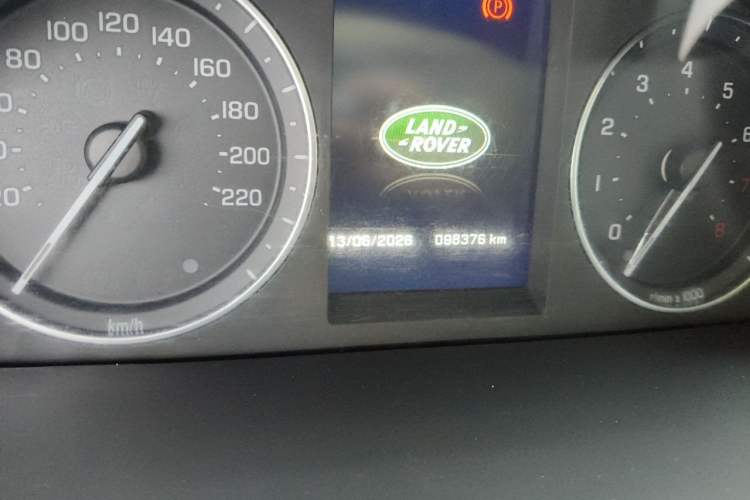 Used Land Rover Freelander 2 2013 2.0T Si4 Dynamic Limited Edition Odometer Close Up
