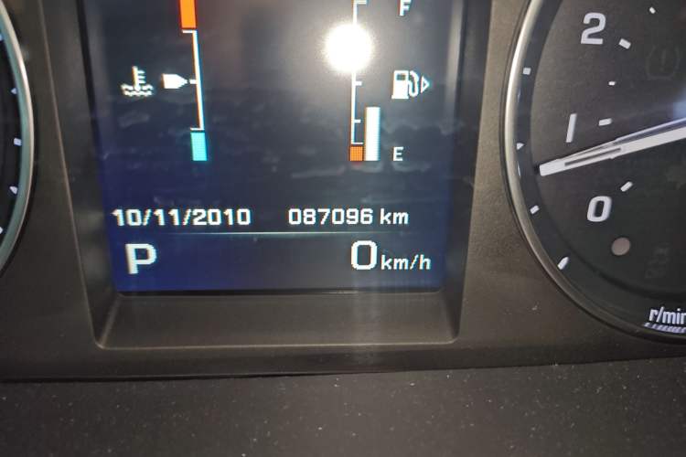 Used Land Rover Freelander 2 2013 2.0T Si4 Dynamic Limited Edition Odometer Close Up