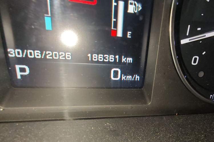 Used Land Rover Freelander 2 2013 2.0T Si4 HSE Gasoline Version Odometer Close Up