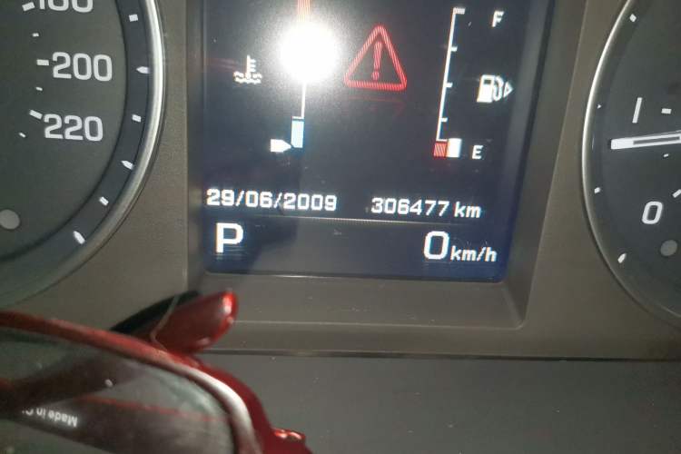 Used Land Rover Freelander 2 2013 2.2T SD4 SE Diesel Edition Odometer Close Up
