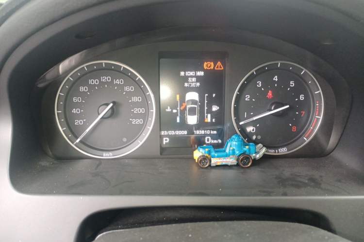 Used Land Rover Freelander 2 2013 2.0T Si4 SE Gasoline Edition Odometer Close Up
