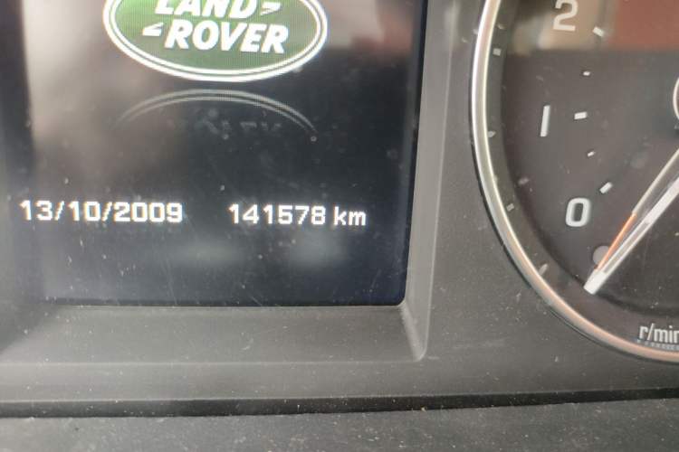 Used Land Rover Freelander 2 2013 2.0T Si4 SE Gasoline Edition Odometer Close Up