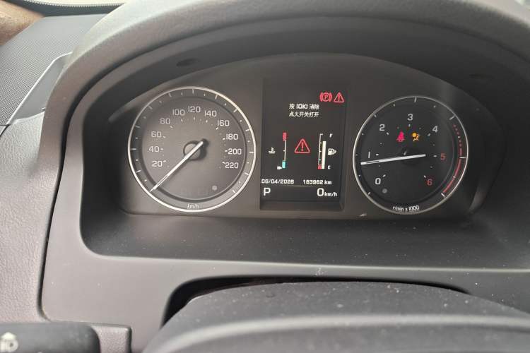 Used Land Rover Freelander 2 2013 2.2T SD4 SE Diesel Edition Odometer Close Up