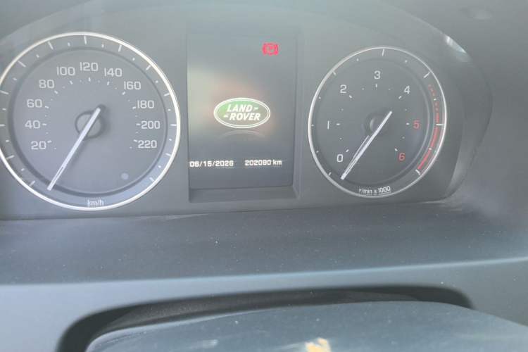 Used Land Rover Freelander 2 2013 2.2T SD4 S Diesel Version Odometer Close Up