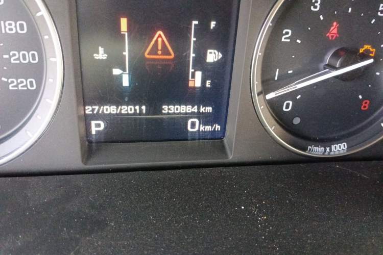 Used Land Rover Freelander 2 2013 2.0T Si4 SE Gasoline Edition Odometer Close Up