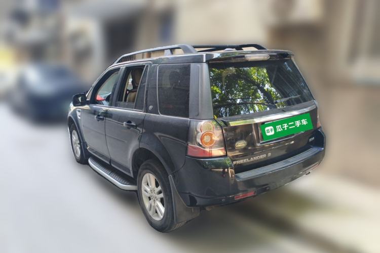 Used Land Rover Freelander 2 2013 2.2T SD4 SE Diesel Edition Rear Left 45 Deg