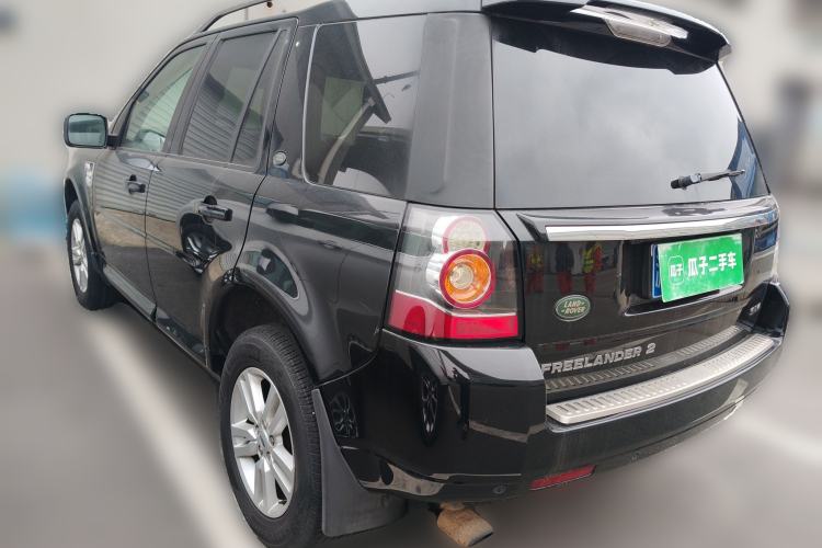 Used Land Rover Freelander 2 2013 2.2T SD4 SE Diesel Edition Rear Left 45 Deg
