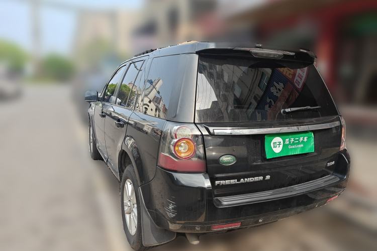 Used Land Rover Freelander 2 2013 2.2T SD4 SE Diesel Edition Rear Left 45 Deg