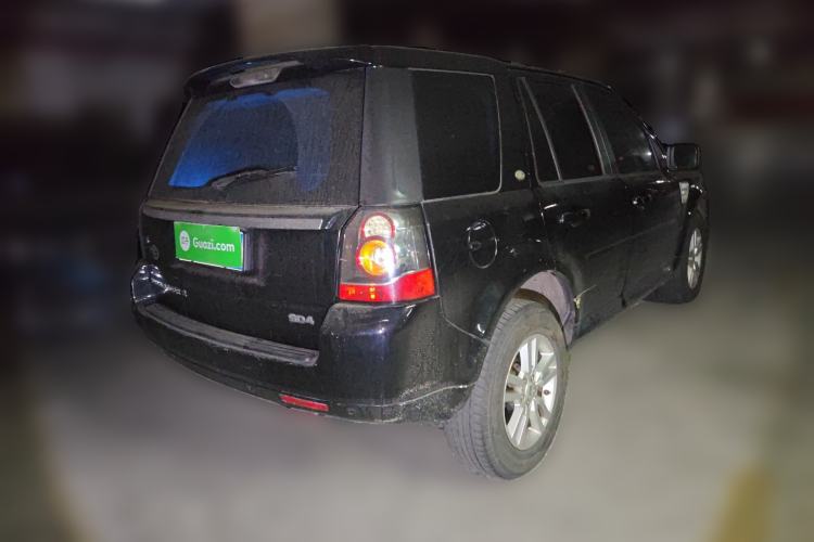 Used Land Rover Freelander 2 2013 2.2T SD4 SE Diesel Edition Rear Right 45 Deg
