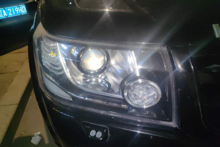 Used Land Rover Freelander 2 2013 2.0T Si4 SE Gasoline Edition Right Front Headlight