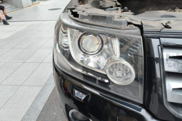 Used Land Rover Freelander 2 2013 2.0T Si4 SE Gasoline Edition Right Front Headlight