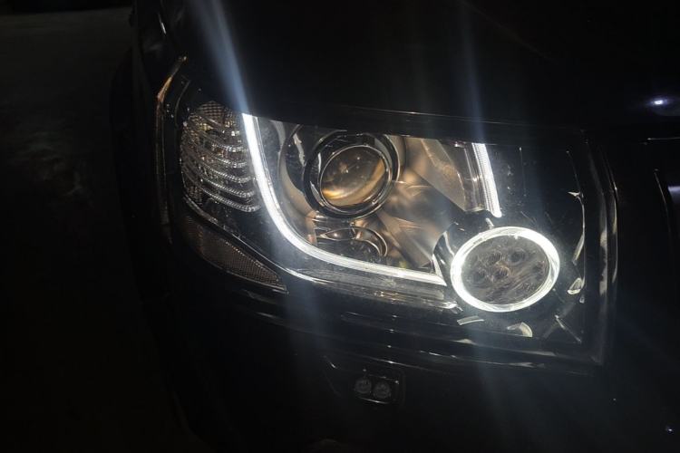 Used Land Rover Freelander 2 2013 2.2T SD4 SE Diesel Edition Right Front Headlight