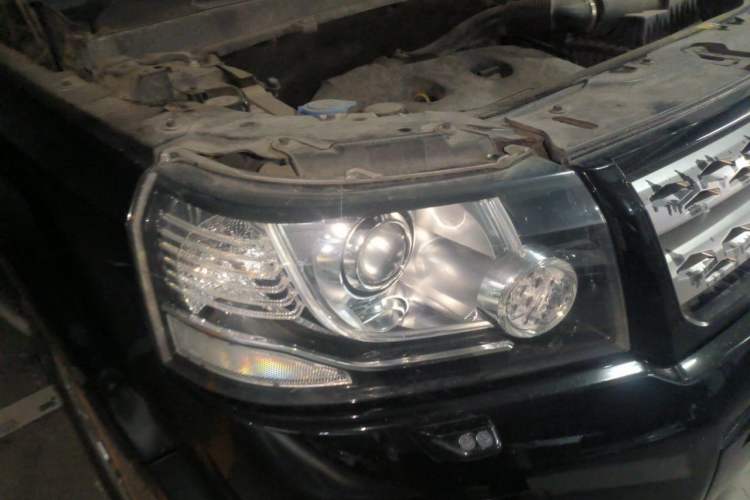 Used Land Rover Freelander 2 2013 2.0T Si4 SE Gasoline Edition Right Front Headlight