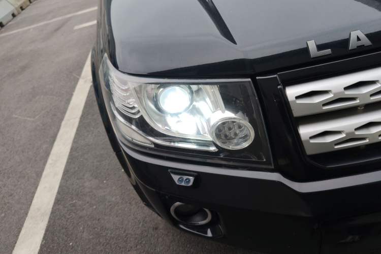 Used Land Rover Freelander 2 2013 2.2T SD4 SE Diesel Edition Right Front Headlight