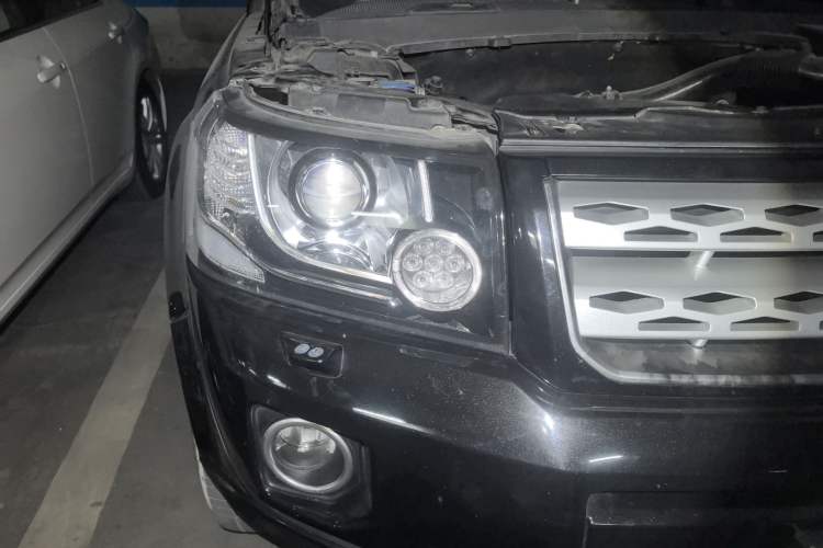Used Land Rover Freelander 2 2013 2.0T Si4 SE Gasoline Edition Right Front Headlight