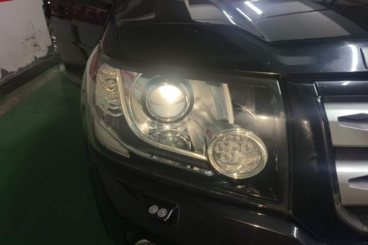 Used Land Rover Freelander 2 2013 2.0T Si4 SE Gasoline Edition Right Front Headlight