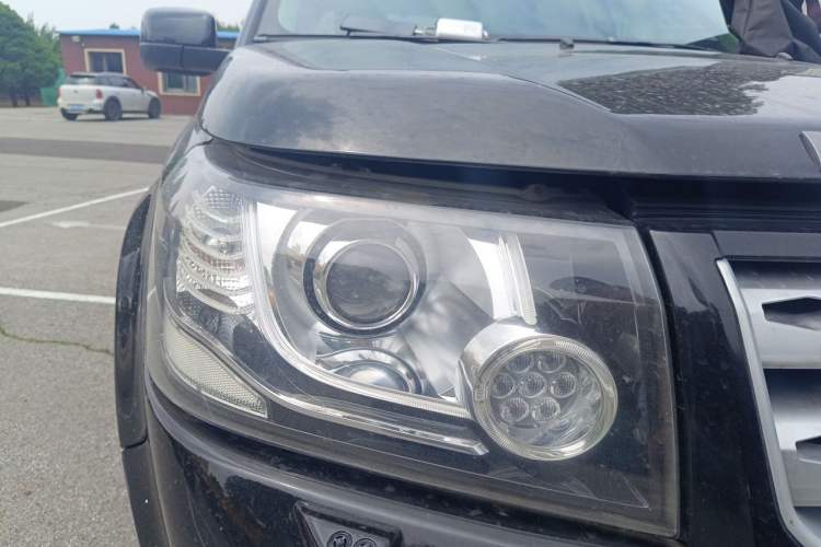 Used Land Rover Freelander 2 2013 2.2T SD4 SE Diesel Edition Right Front Headlight