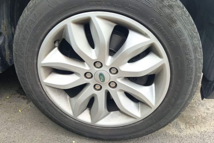 Used Land Rover Freelander 2 2013 2.0T Si4 HSE Gasoline Version Right Front Wheel Hub