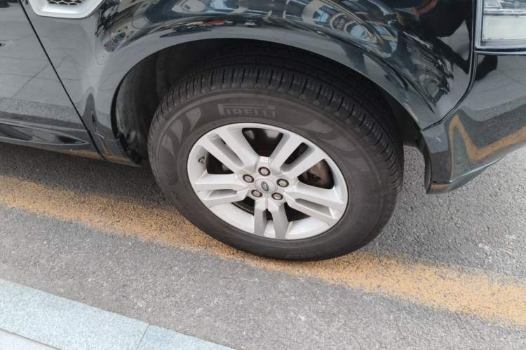 Used Land Rover Freelander 2 2013 2.0T Si4 SE Gasoline Edition Right Front Wheel Hub