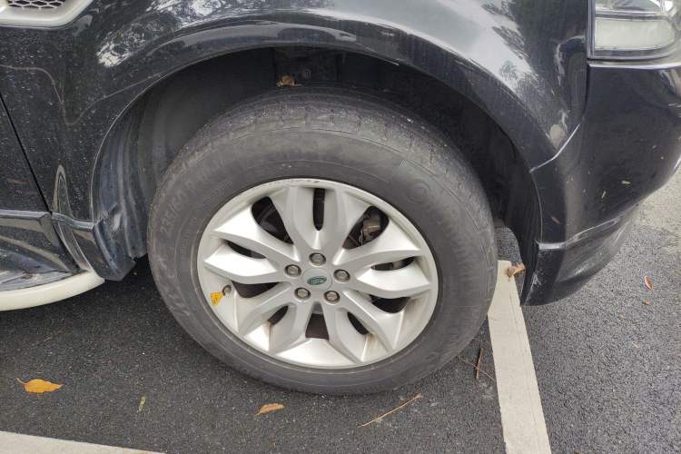 Used Land Rover Freelander 2 2013 2.0T Si4 HSE Gasoline Version Right Front Wheel Hub