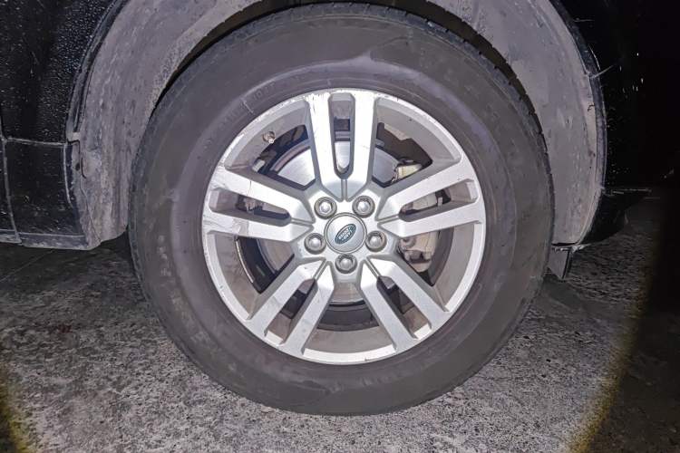 Used Land Rover Freelander 2 2013 2.2T SD4 SE Diesel Edition Right Front Wheel Hub