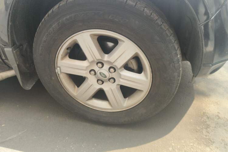 Used Land Rover Freelander 2 2013 2.2T SD4 S Diesel Version Right Front Wheel Hub