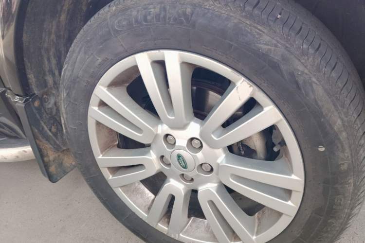 Used Land Rover Freelander 2 2013 2.0T Si4 HSE Gasoline Version Right Front Wheel Hub