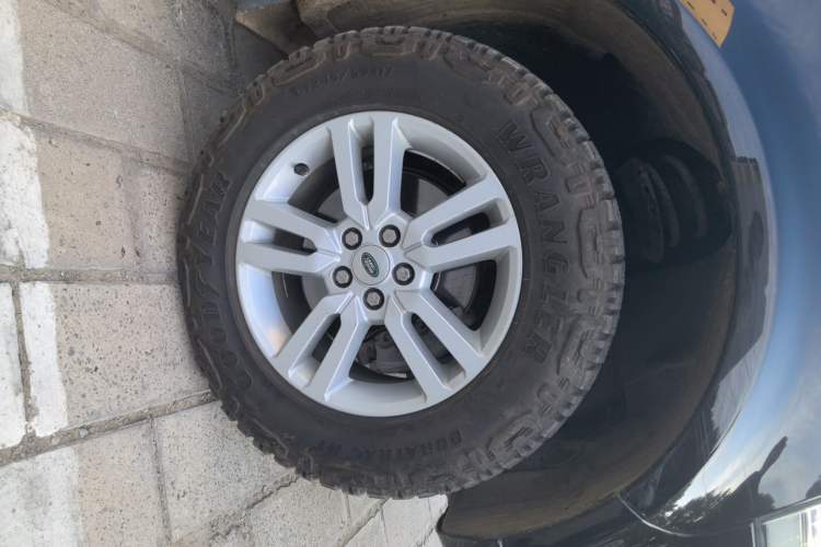 Used Land Rover Freelander 2 2013 2.0T Si4 SE Gasoline Edition Right Front Wheel Hub